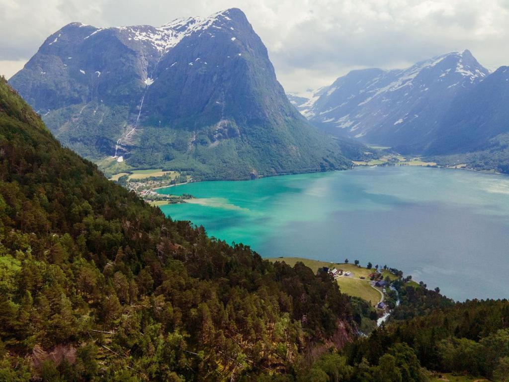 Вилла Vollsnes Feriehus Хьелле Экстерьер фото