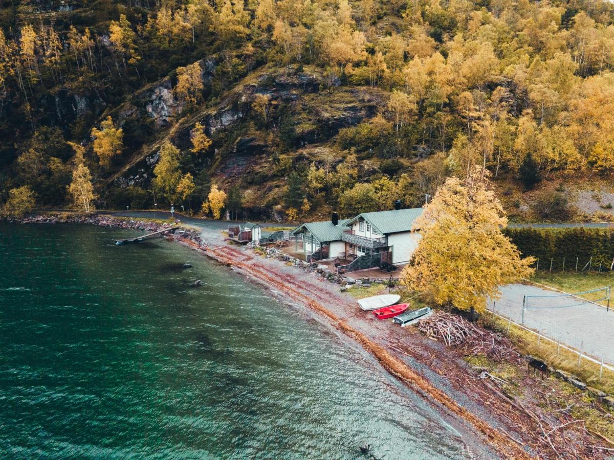 Вилла Vollsnes Feriehus Хьелле Экстерьер фото